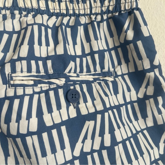 Frescobol Carioca Short Pattern Swim Trunk Board Shorts - Picture 8 of 8